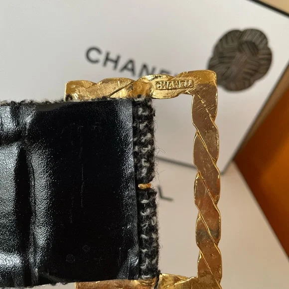 CHANEL vintage tweed and leather wide waist belt - Picture 10 of 16